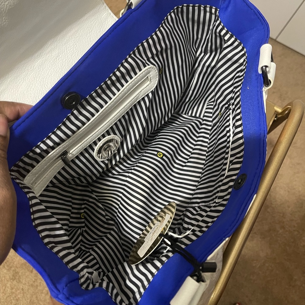 Blue and white bag - Picture 4 of 4